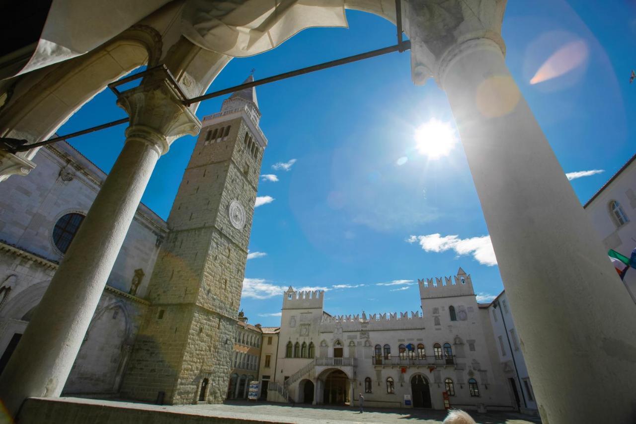 Istrian Old Town Apartment Koper Exteriör bild